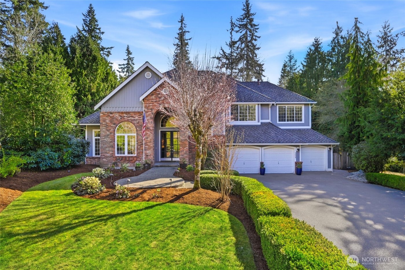 9604 215th Avenue NE, Redmond, WA 98053-7698