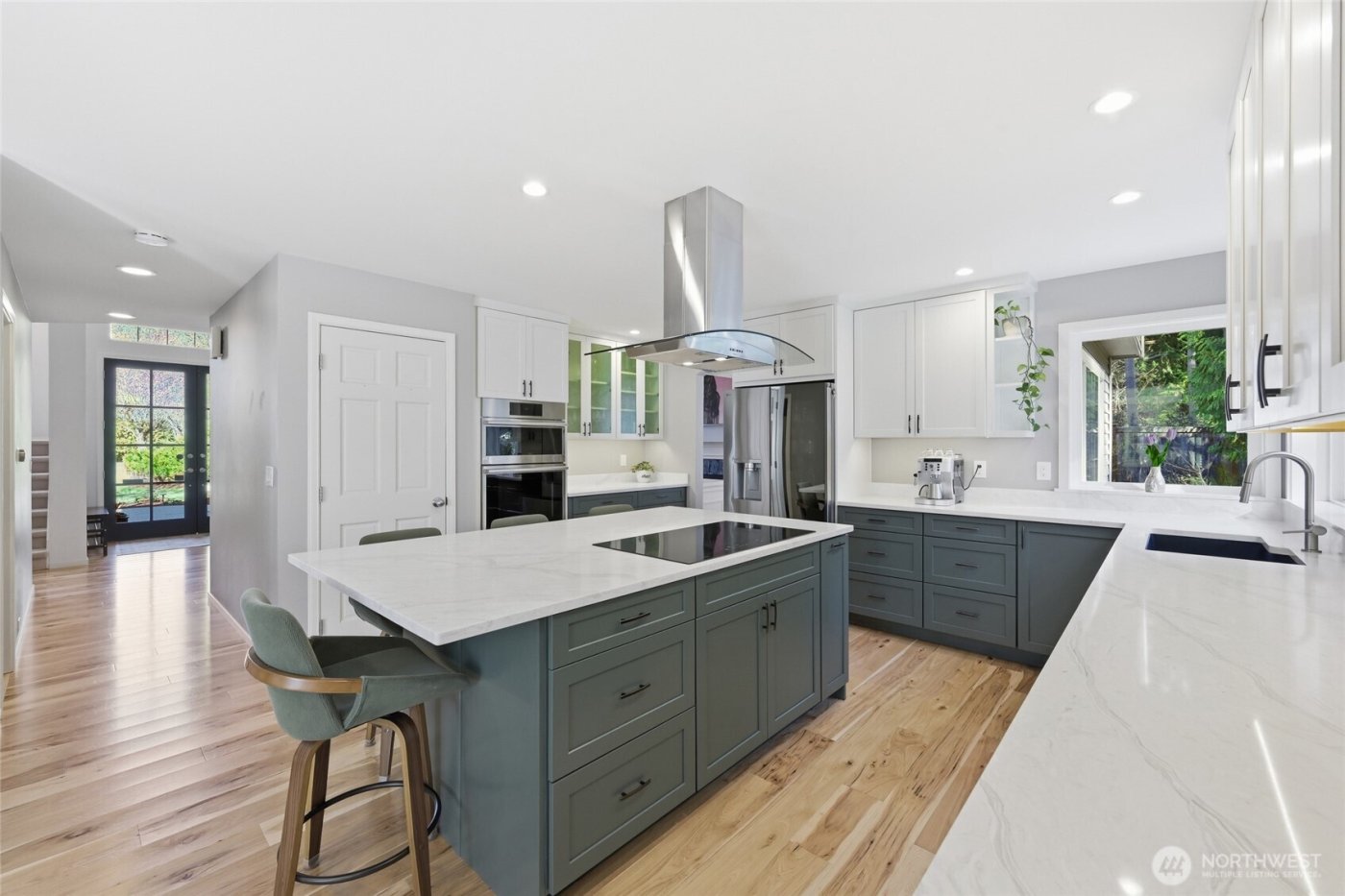 9604 215th Avenue NE, Redmond, WA 98053-7698