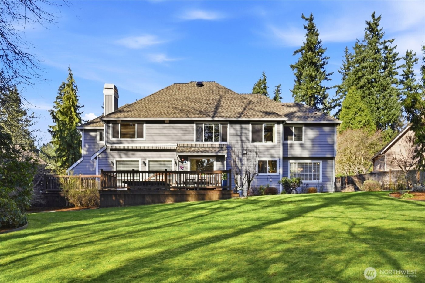 9604 215th Avenue NE, Redmond, WA 98053-7698