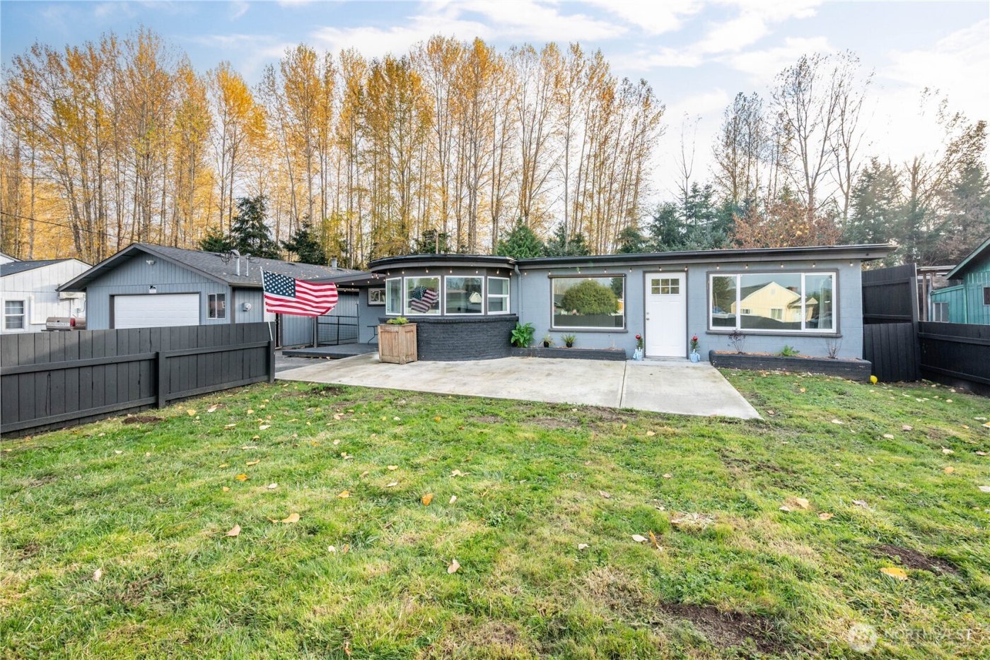 3317 Olive Way , Longview, WA 98632