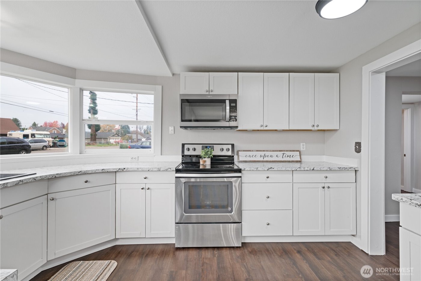 3317 Olive Way , Longview, WA 98632