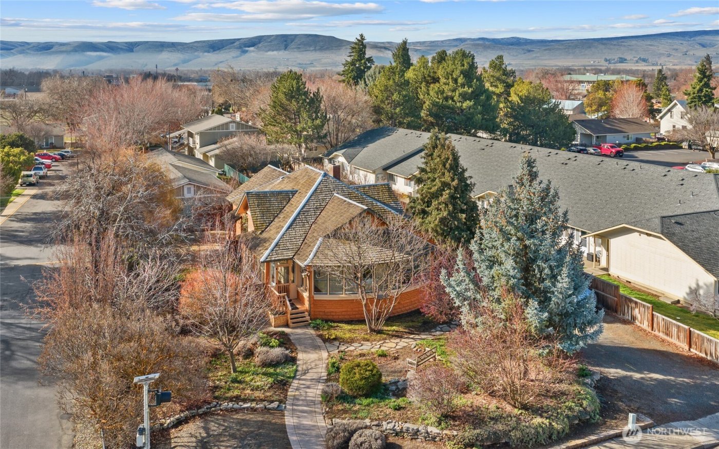 312 E Manitoba Avenue , Ellensburg, WA 98926