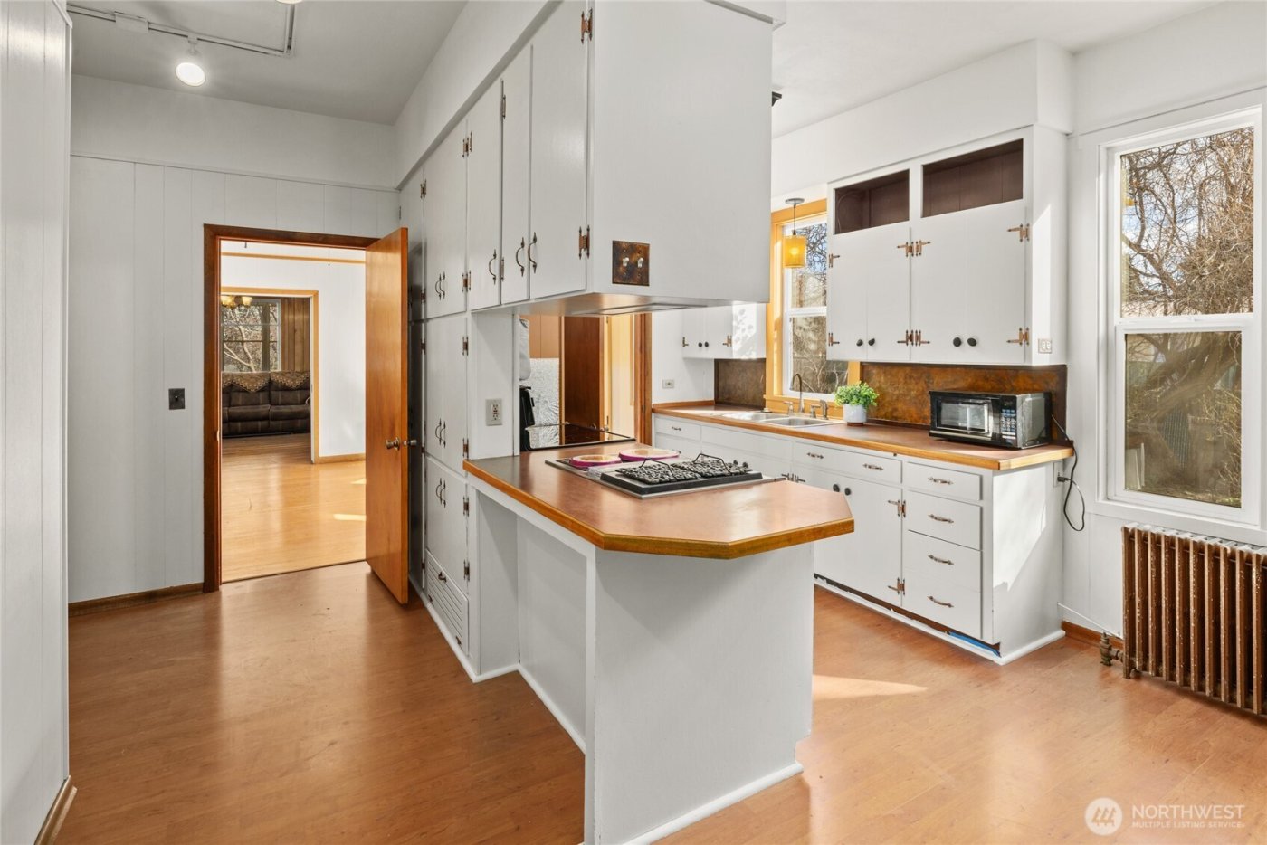 312 E Manitoba Avenue , Ellensburg, WA 98926