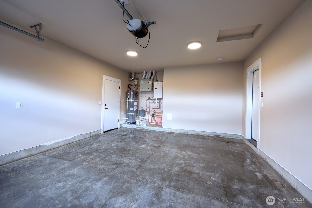 811 NE 357th Street , Ocean Park, WA 98640