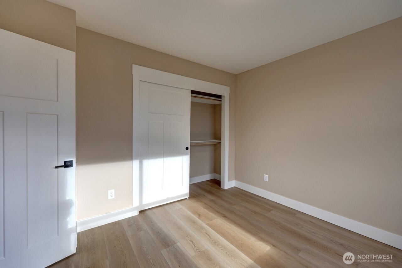 811 NE 357th Street , Ocean Park, WA 98640