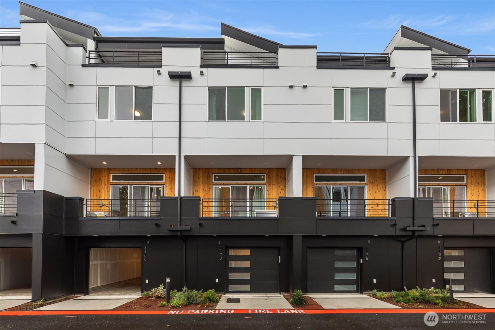 1198 129th Court NE, Bellevue, WA 98005