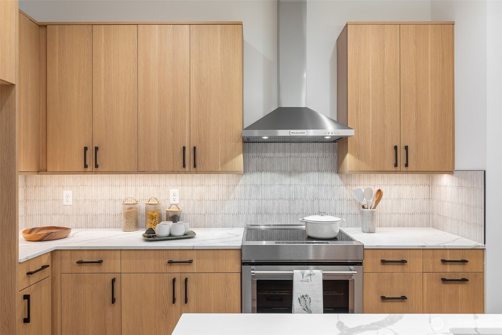 1198 129th Court NE, Bellevue, WA 98005