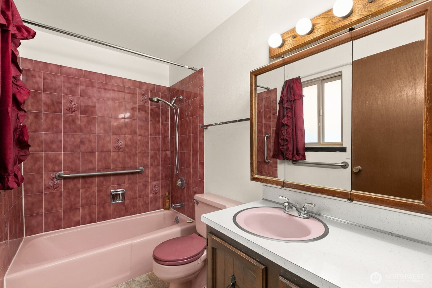 10411 57th Avenue S, Seattle, WA 98178