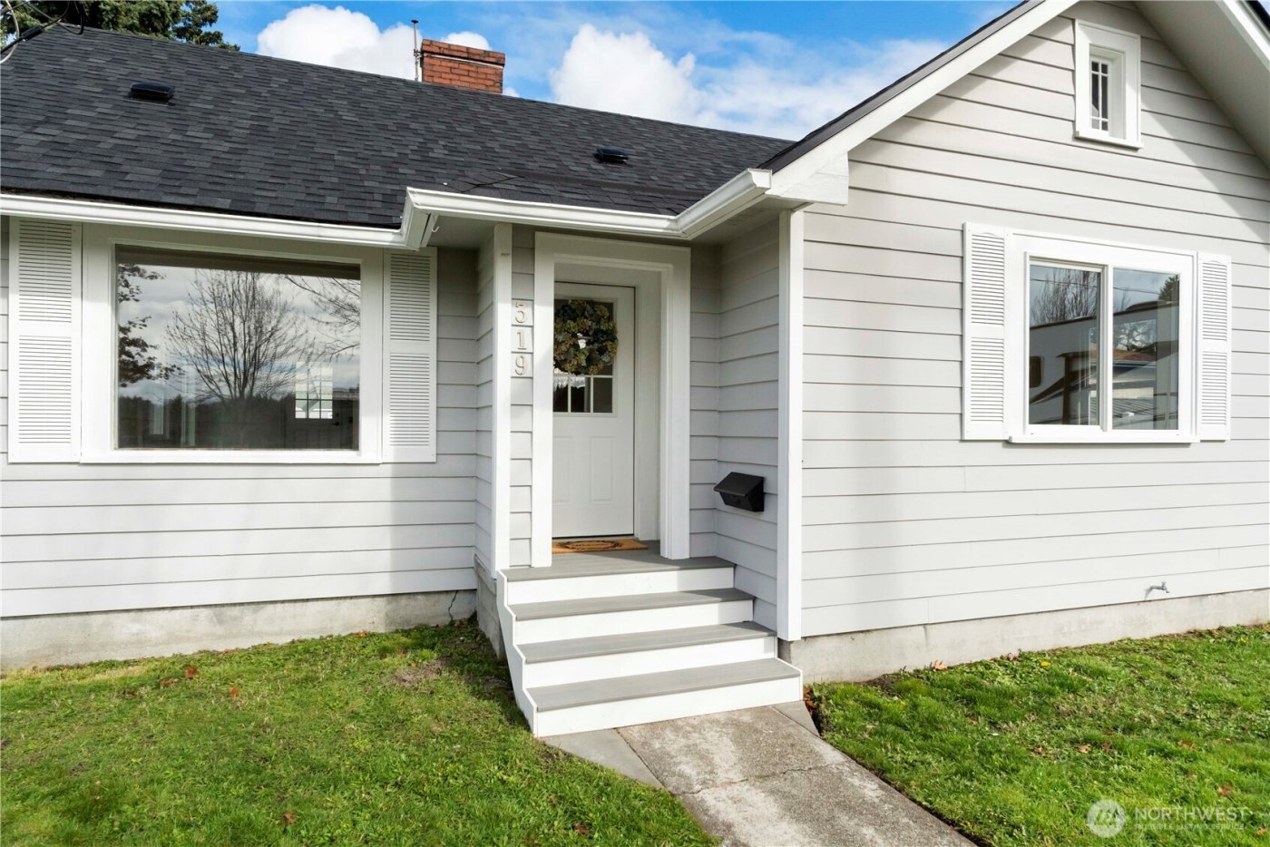 319 4th Avenue SE, Puyallup, WA 98372