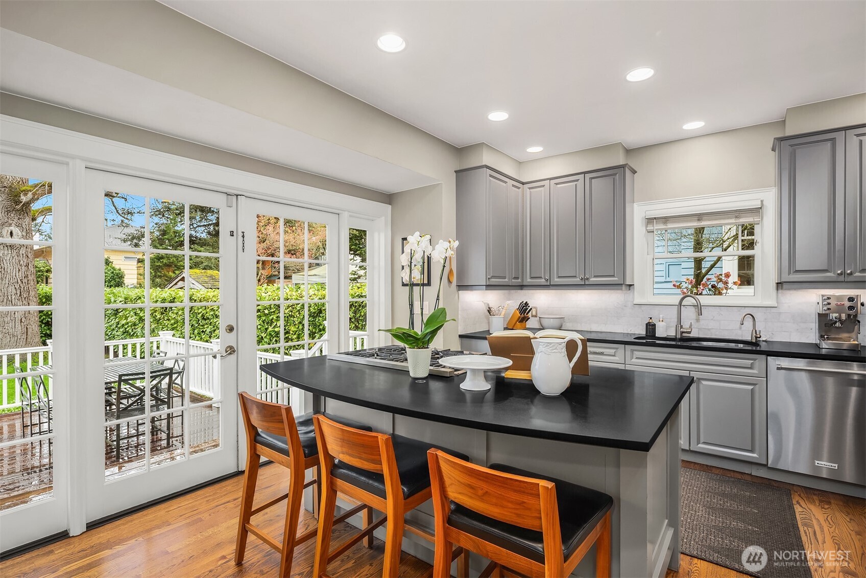 3609 Burke Avenue N, Seattle, WA 98103