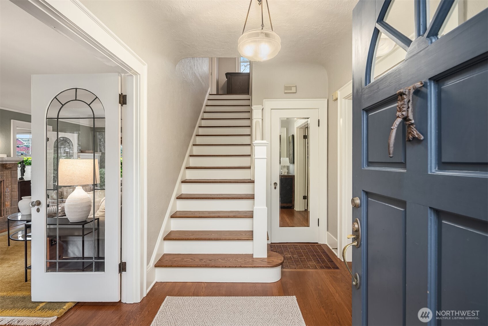 3609 Burke Avenue N, Seattle, WA 98103