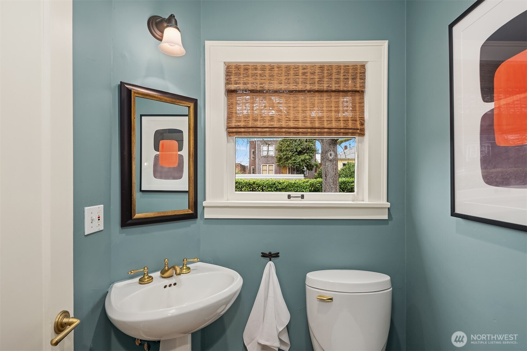 3609 Burke Avenue N, Seattle, WA 98103