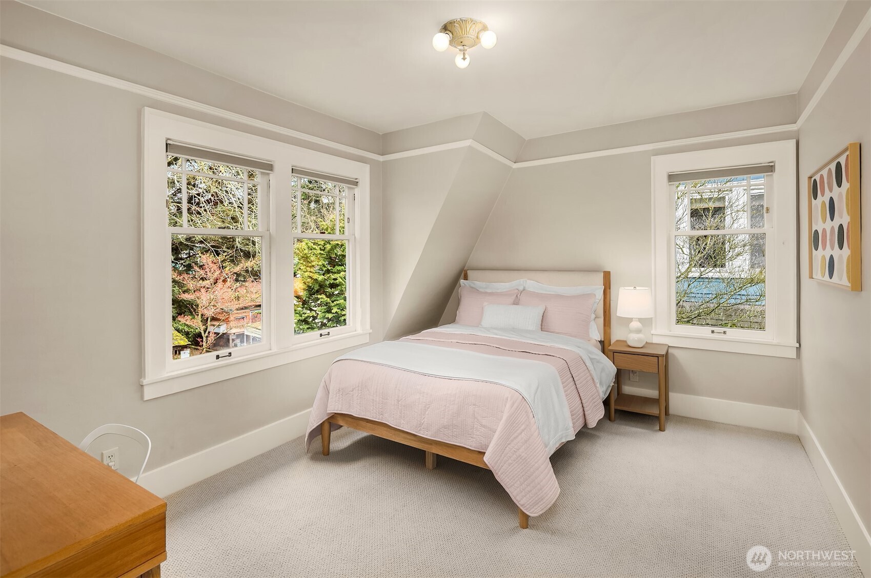 3609 Burke Avenue N, Seattle, WA 98103