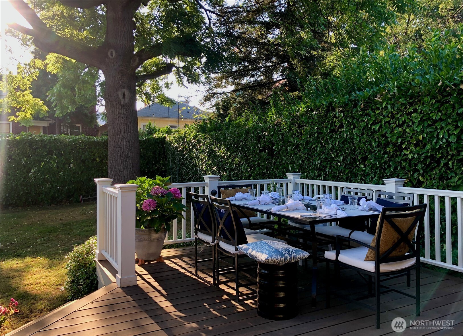 3609 Burke Avenue N, Seattle, WA 98103