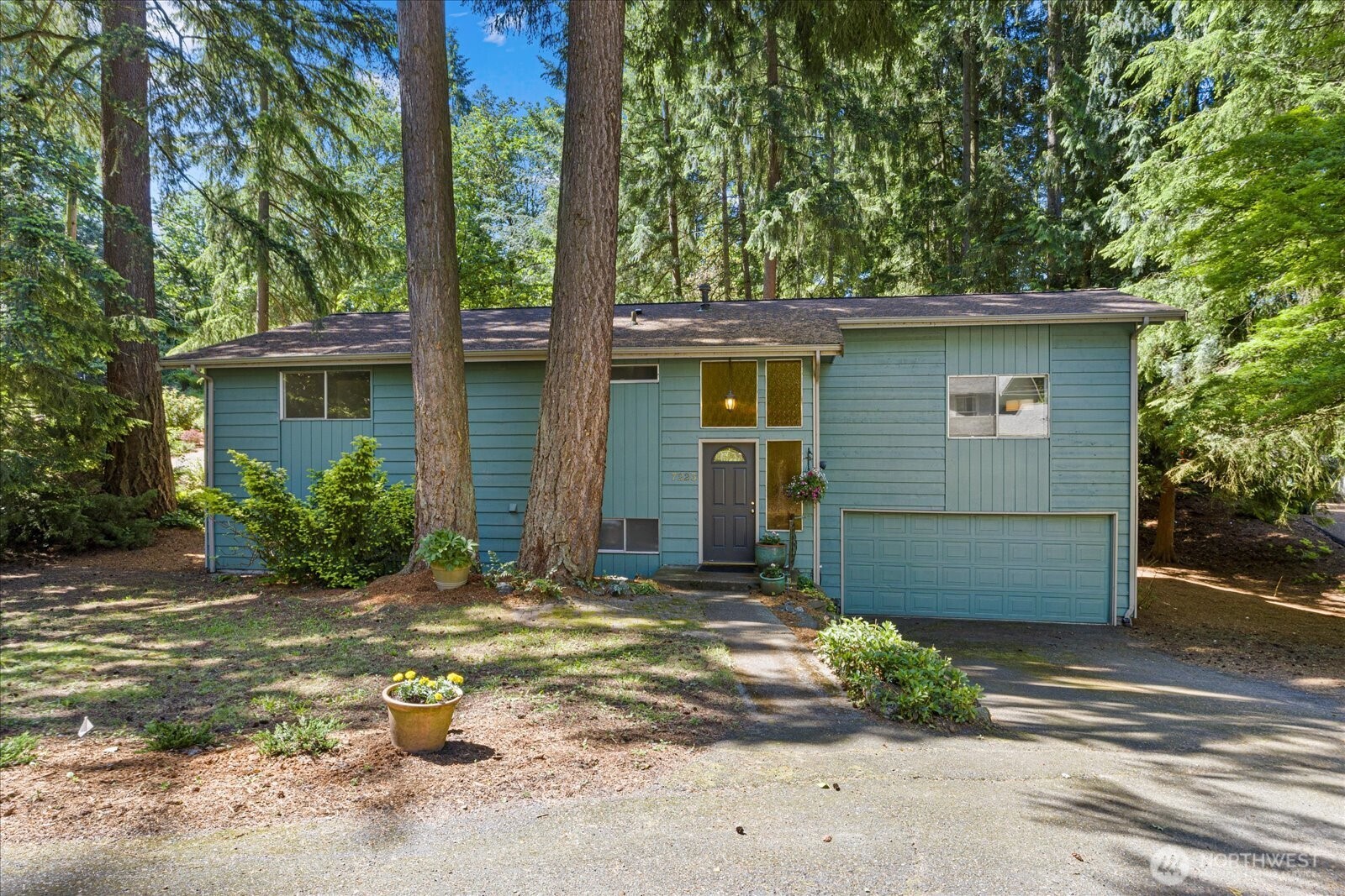 7223 NE 160th Street , Kenmore, WA 98028