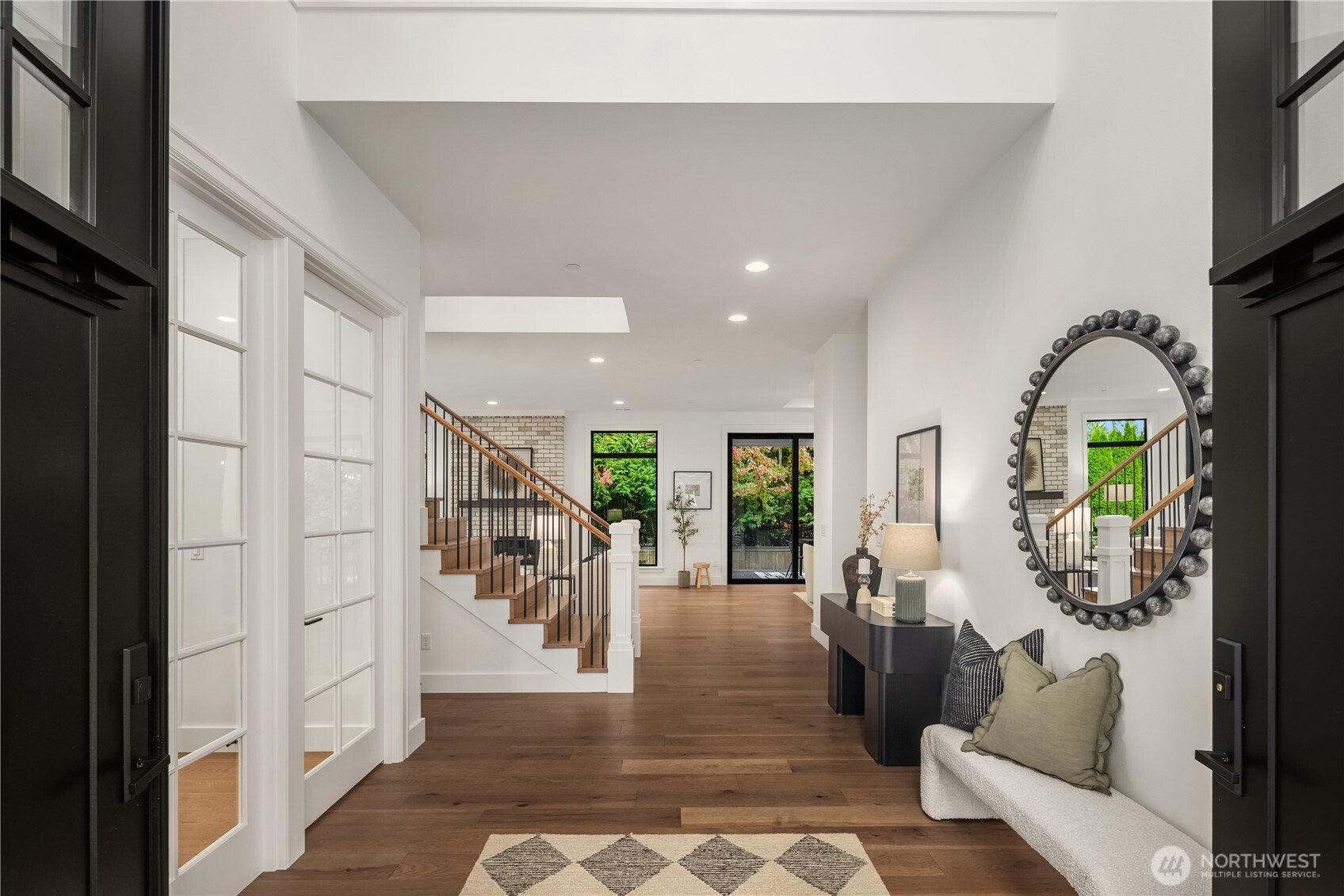 13988 SE 5th Street , Bellevue, WA 98005