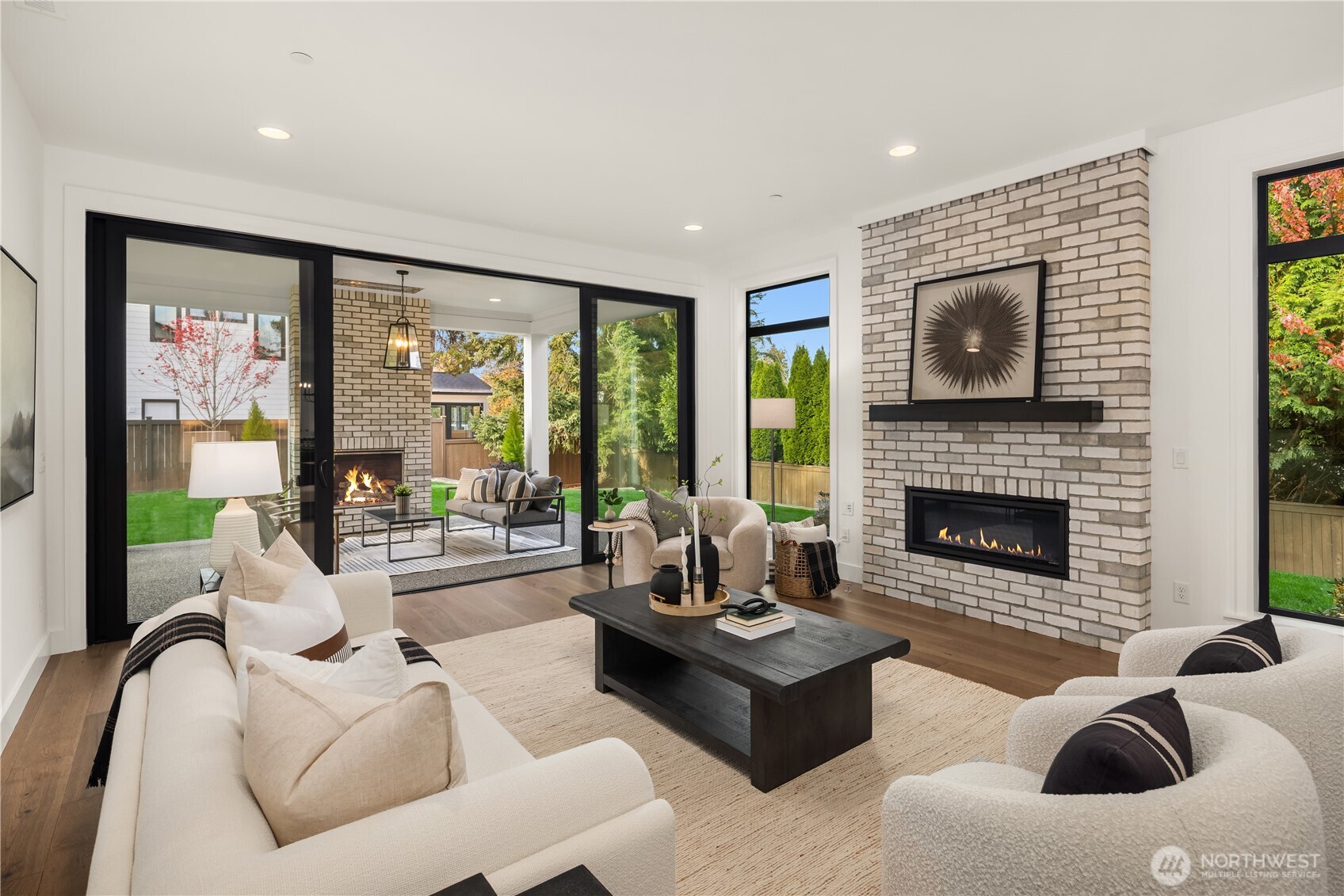 13988 SE 5th Street , Bellevue, WA 98005