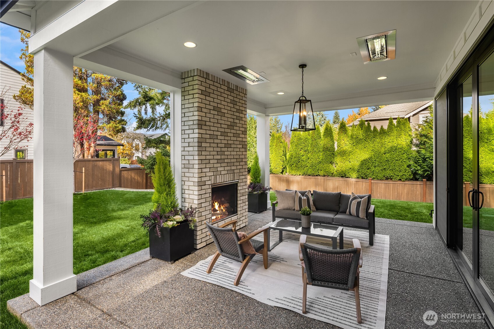 13988 SE 5th Street , Bellevue, WA 98005