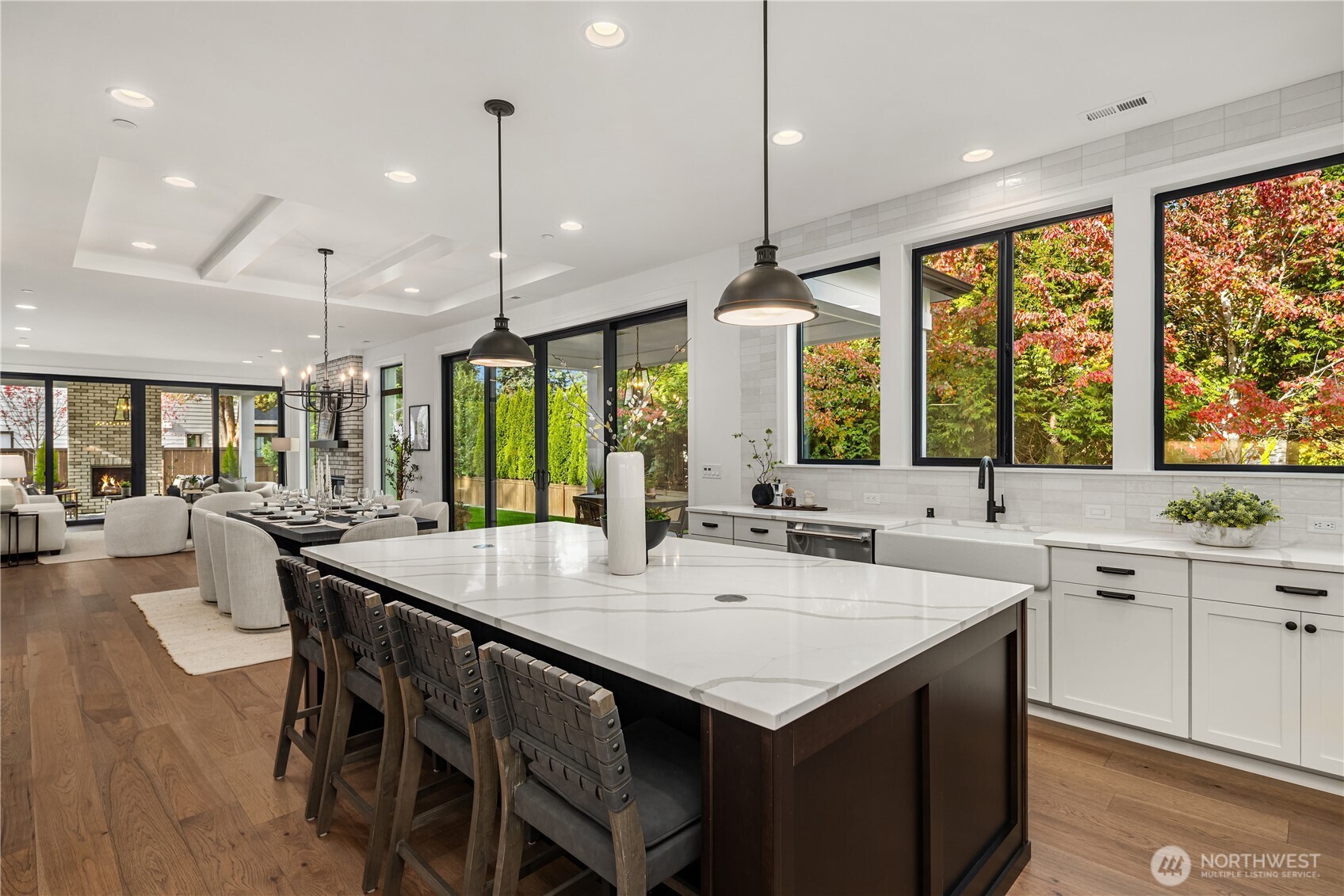 13988 SE 5th Street , Bellevue, WA 98005