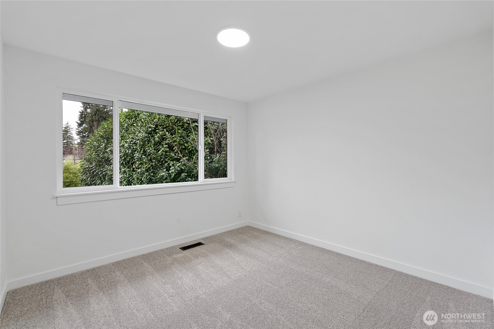 19628 Heinz Place , Lynnwood, WA 98036-5828