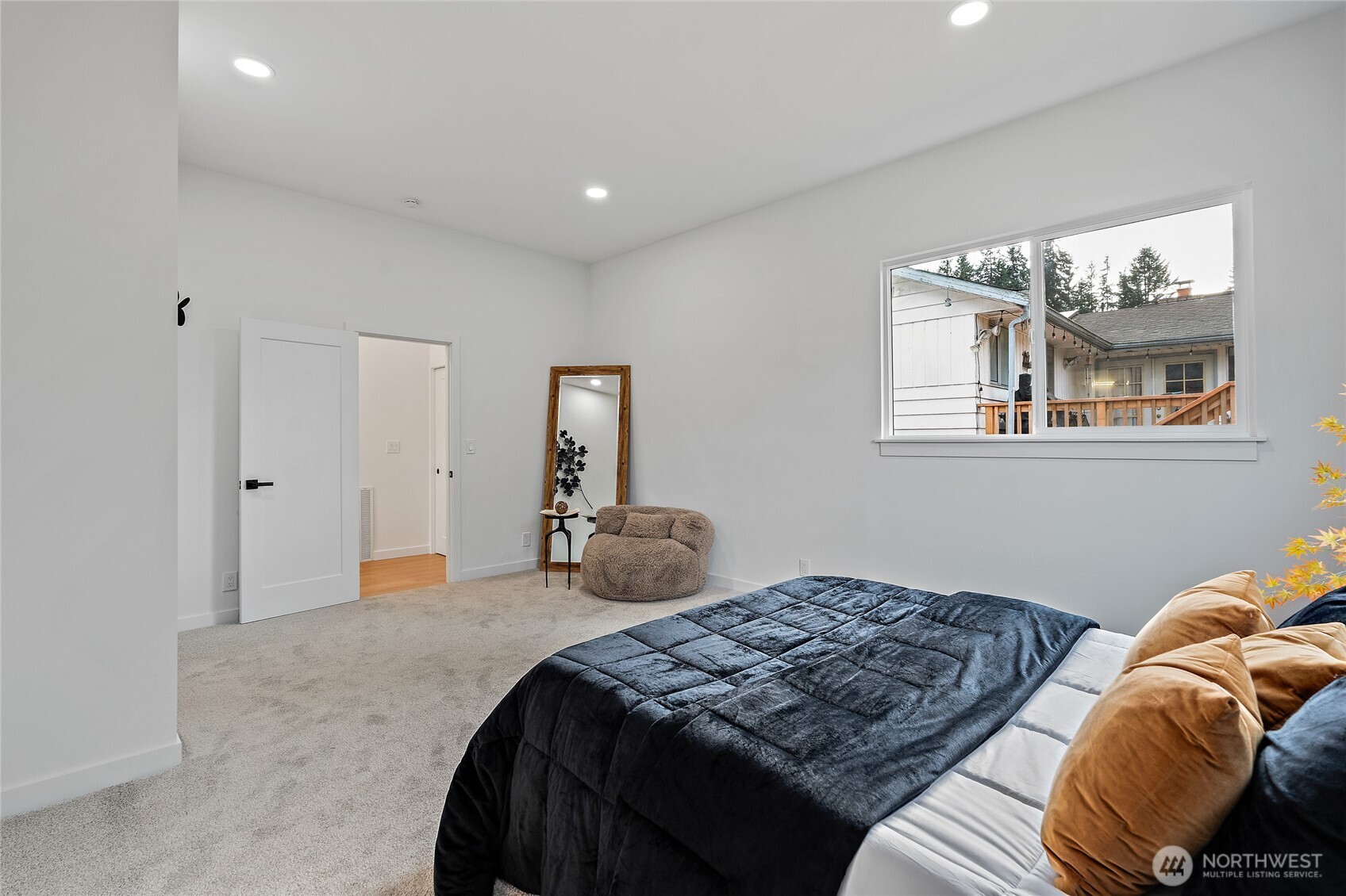 19628 Heinz Place , Lynnwood, WA 98036-5828