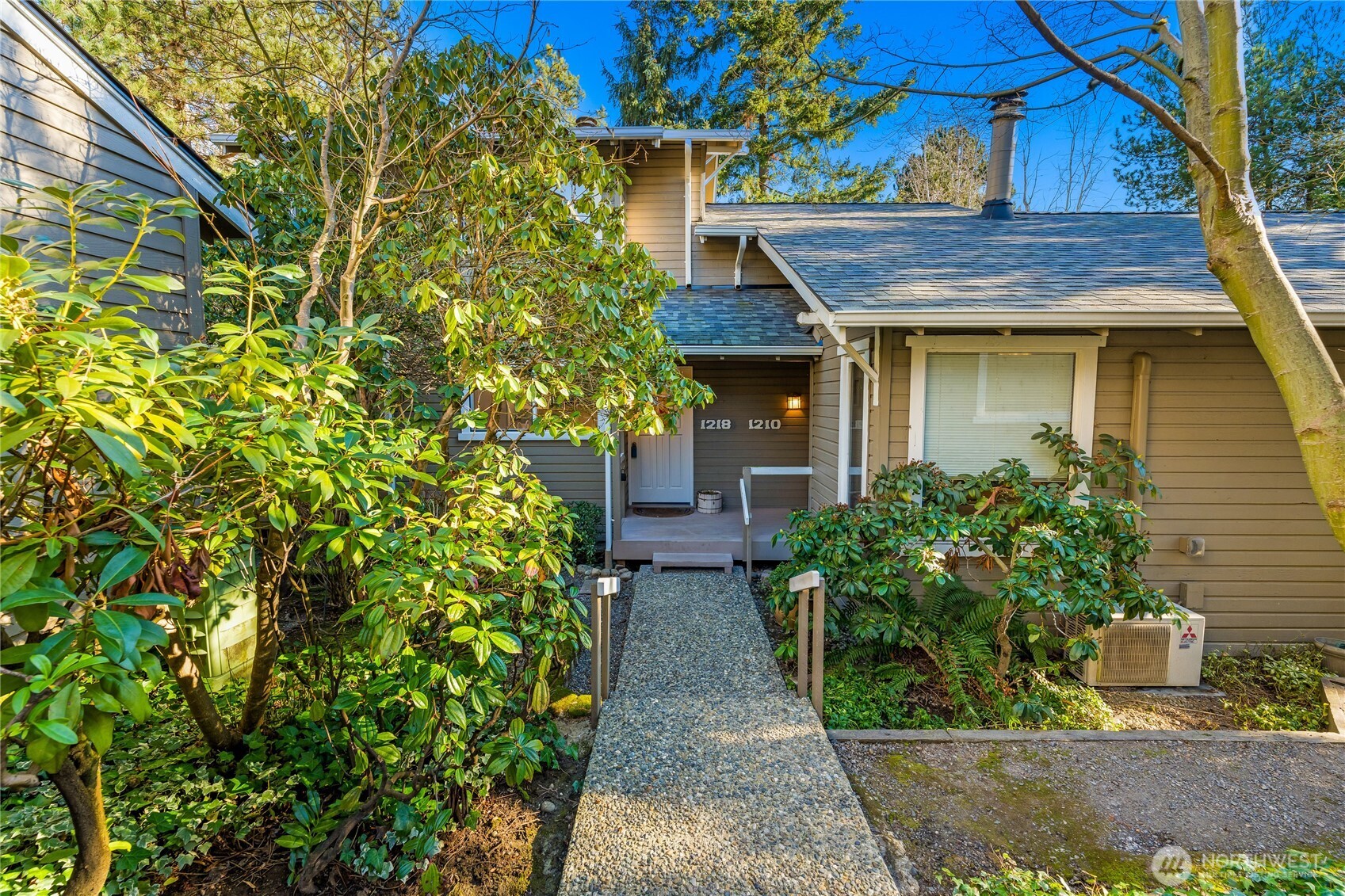 1218 101st Place NE, Bellevue, WA 98004