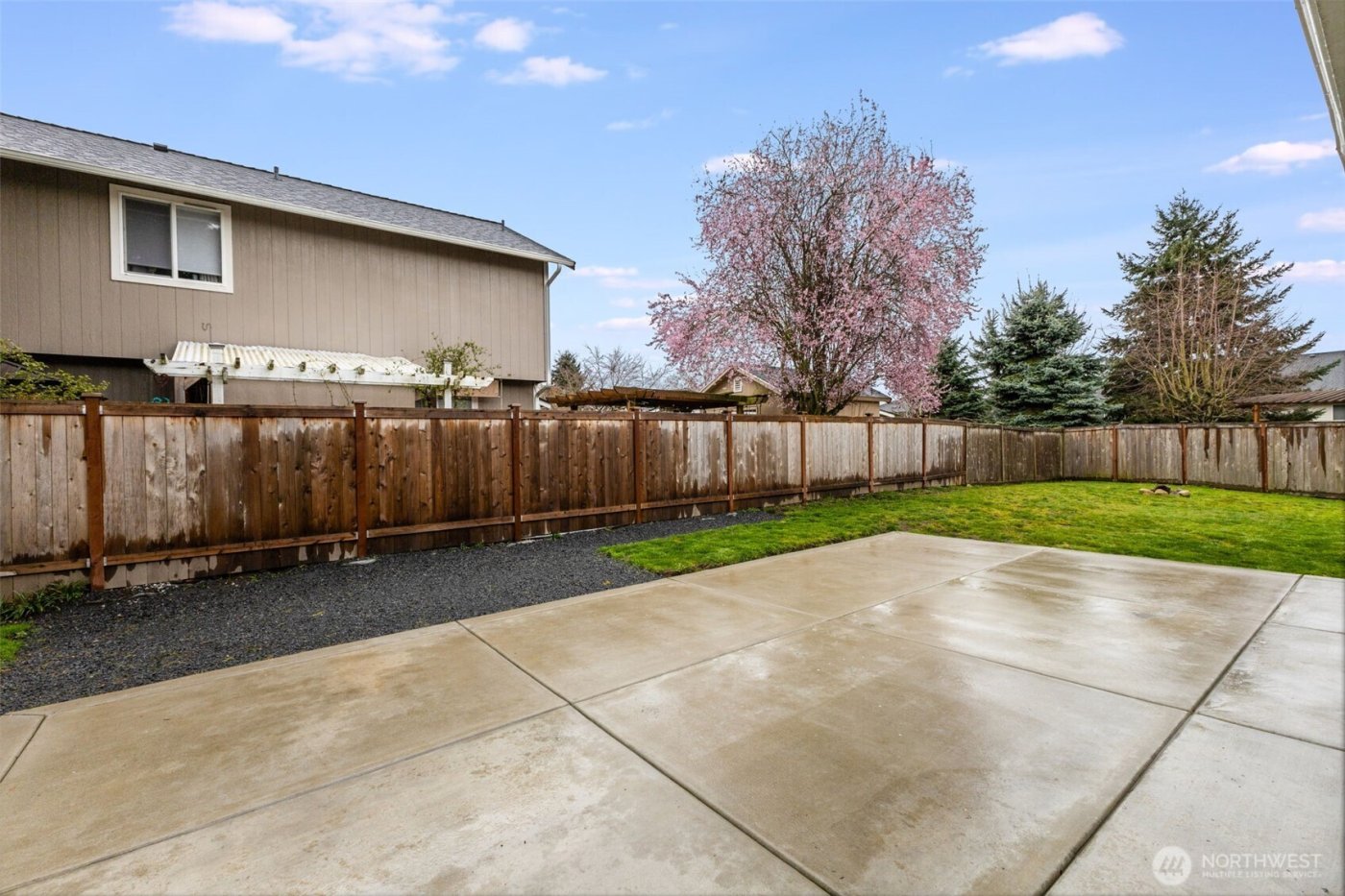 17125 114th Avenue Ct E, Puyallup, WA 98374