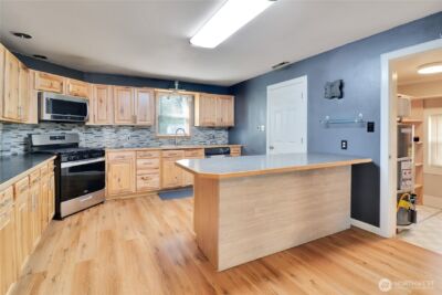 108 2nd Street SE, Rainier, WA 98576 - Photo 10