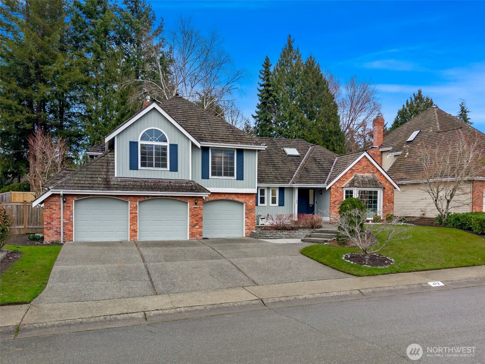 4712 241st Avenue SE, Sammamish, WA 98029