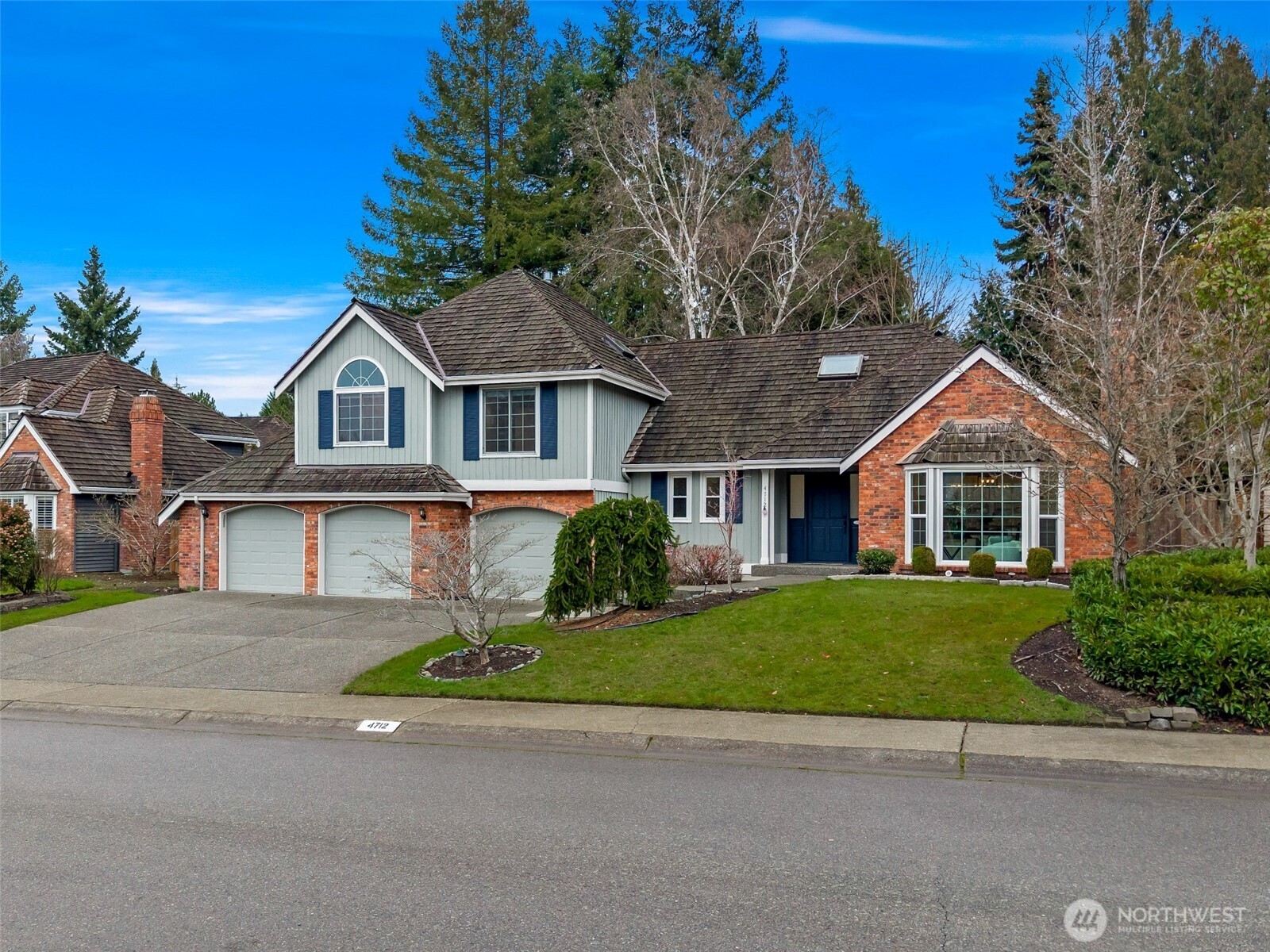 4712 241st Avenue SE, Sammamish, WA 98029
