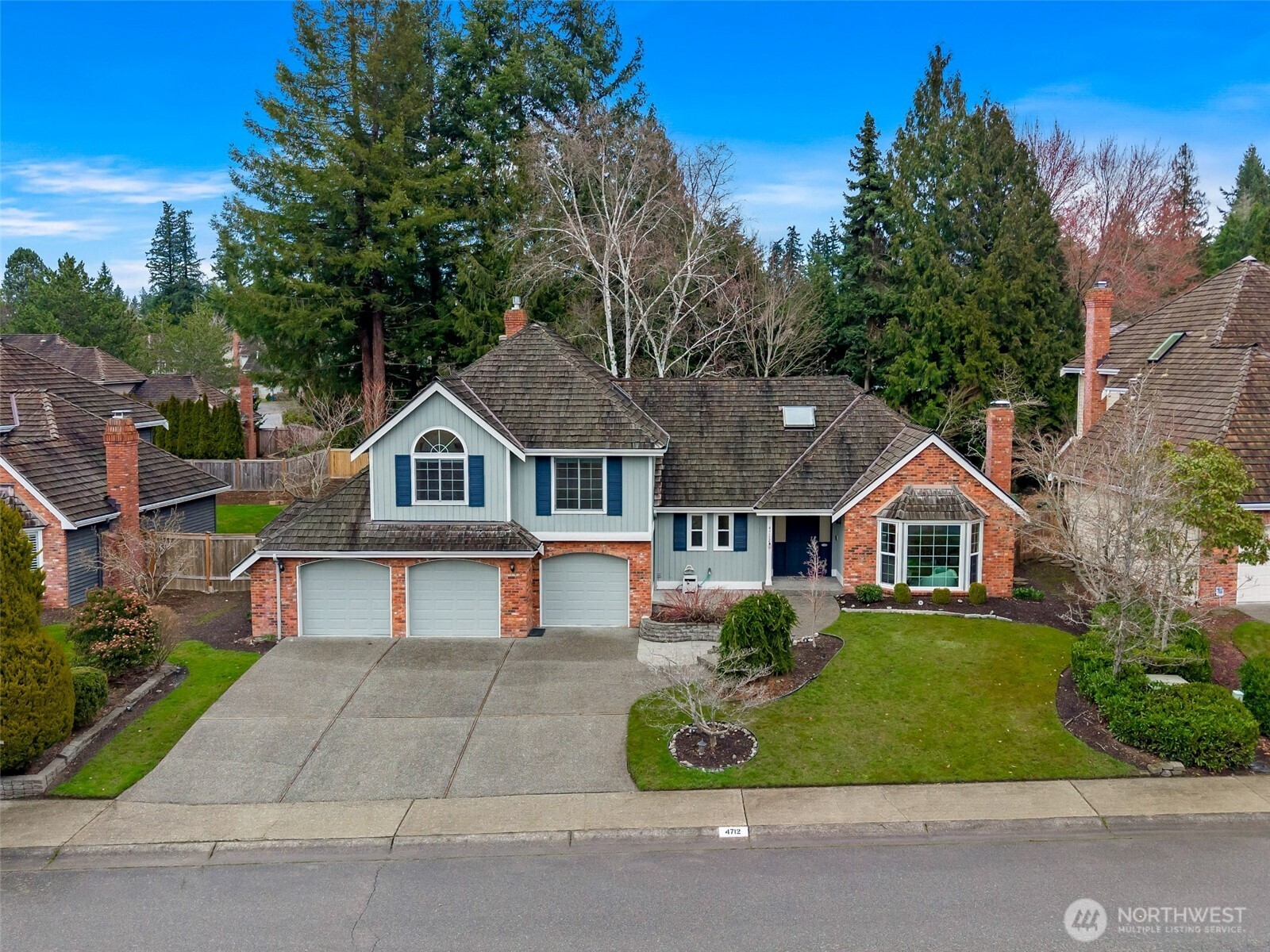 4712 241st Avenue SE, Sammamish, WA 98029