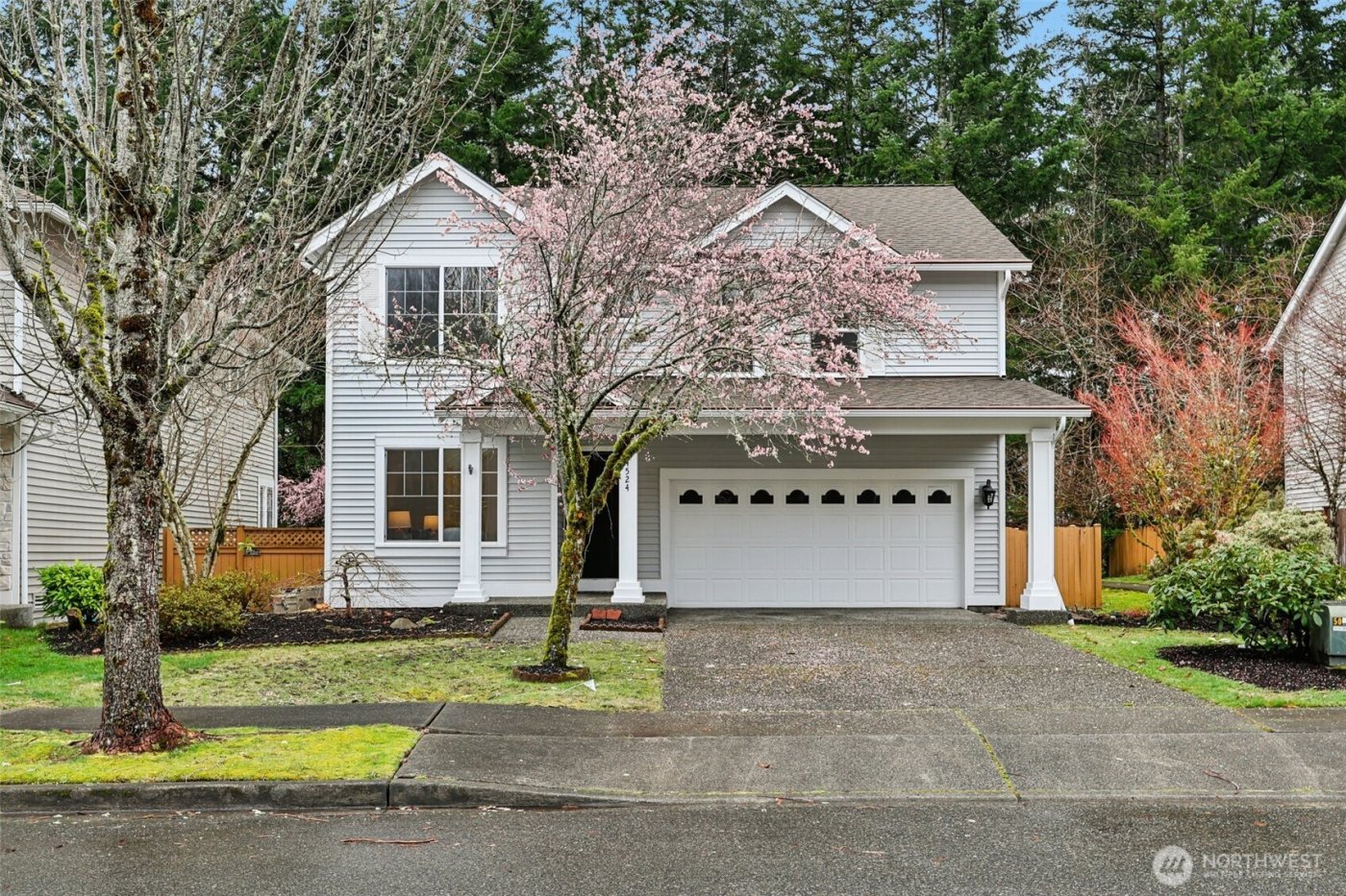 34524 SE Linden Loop , Snoqualmie, WA 98065