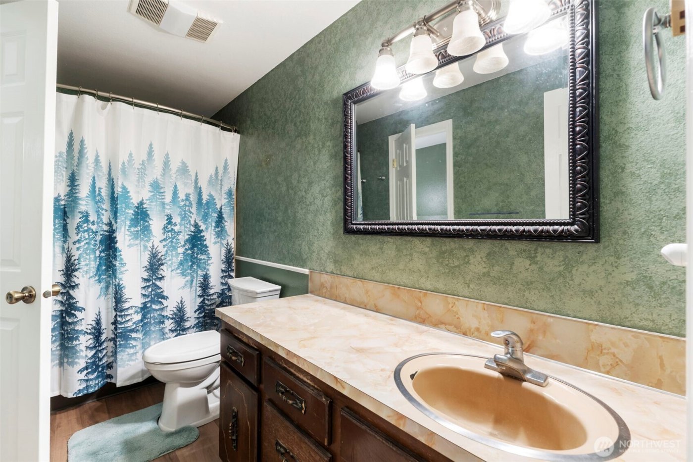 112 Galaxie Road , Chehalis, WA 98532