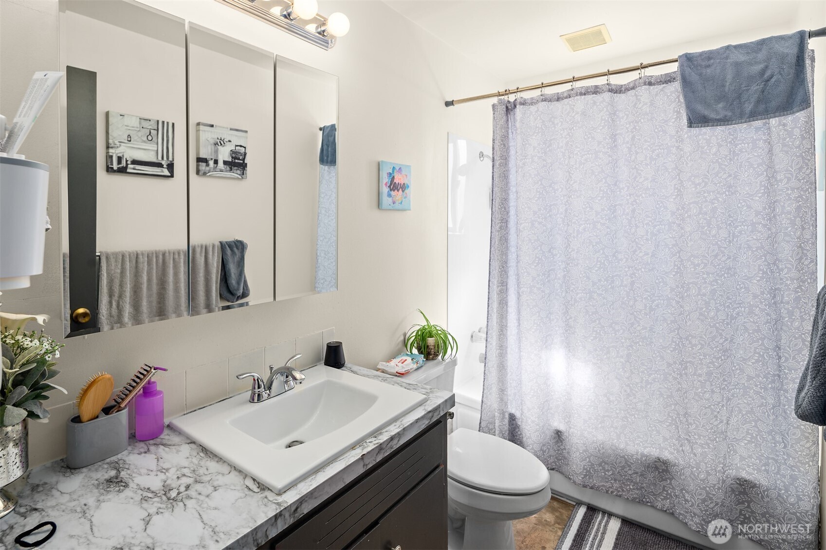 6630 202nd Street SW, Lynnwood, WA 98036