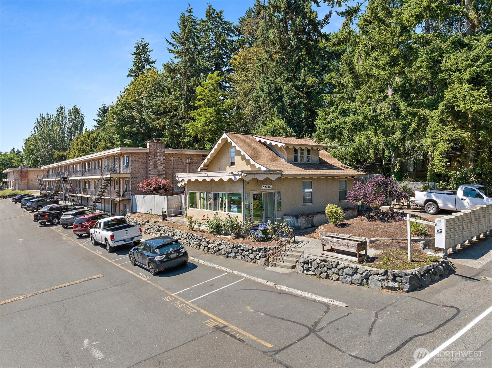 6630 202nd Street SW, Lynnwood, WA 98036