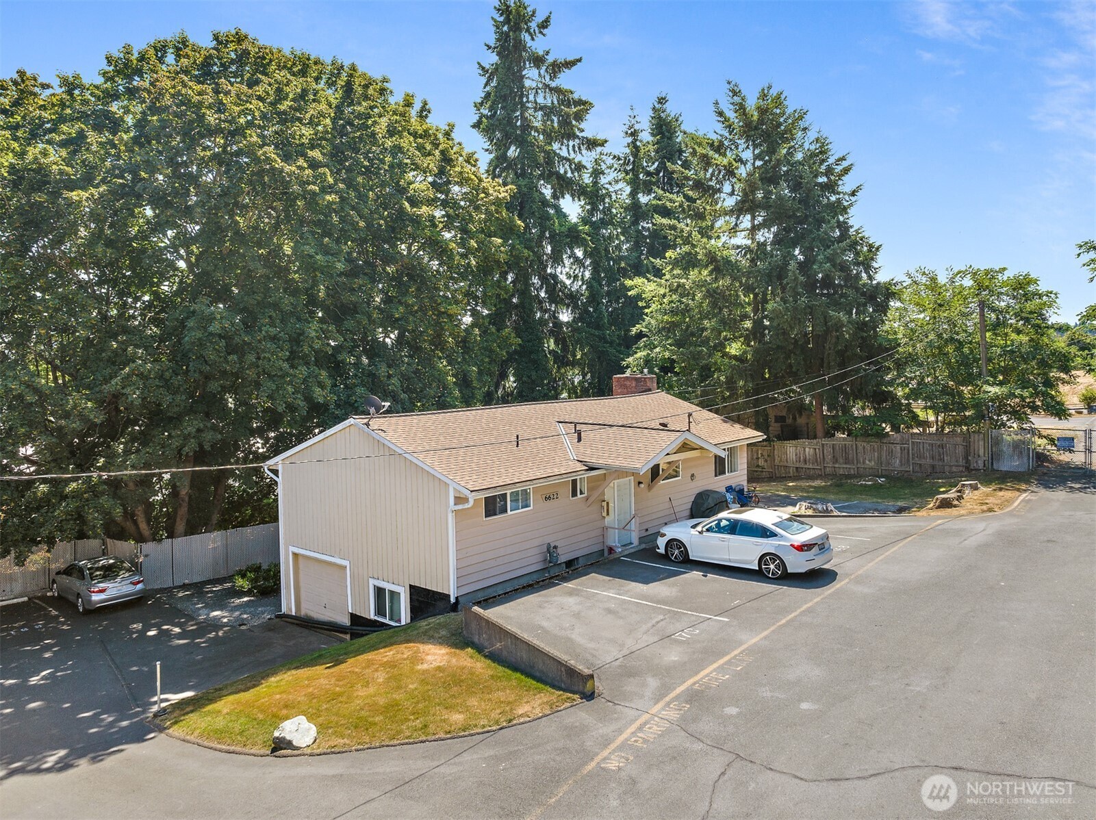 6630 202nd Street SW, Lynnwood, WA 98036