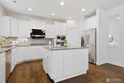 14024 163rd Place SE, Renton, WA 98059 - Photo 11