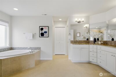 14024 163rd Place SE, Renton, WA 98059 - Photo 23