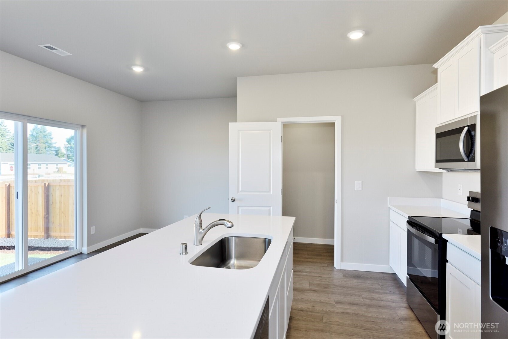 9732 Hay Street SE, Yelm, WA 98597