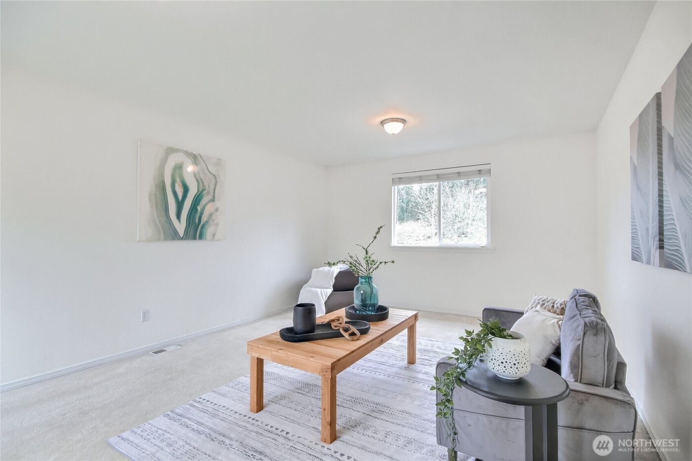 512 29th Ave SE, Puyallup, WA 98374