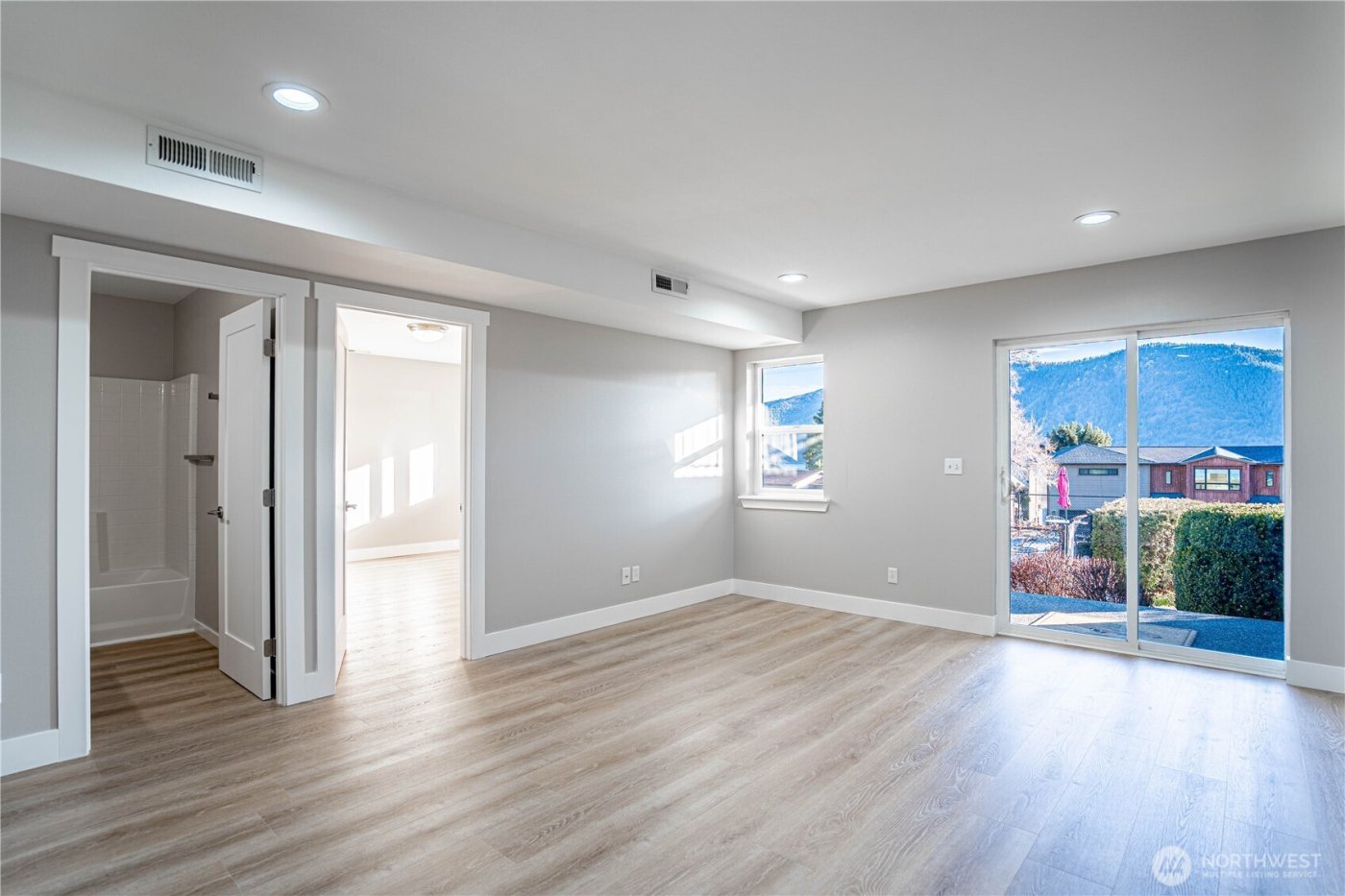 744 Wapato Way ##B, Manson, WA 98831