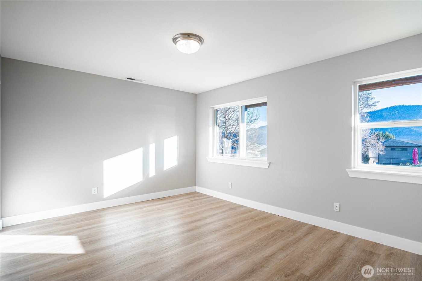 744 Wapato Way ##B, Manson, WA 98831