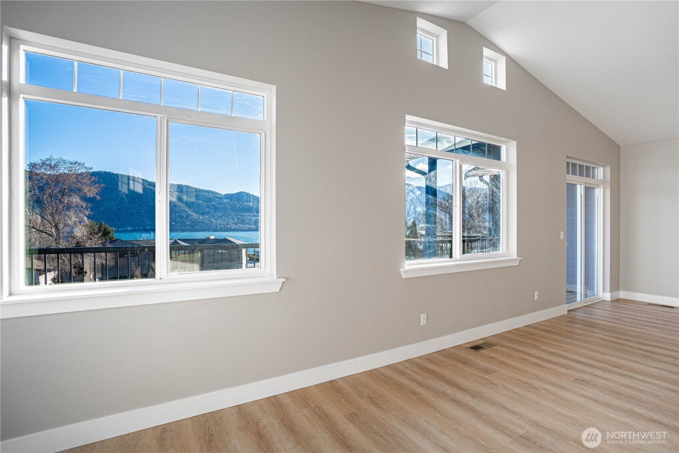 744 Wapato Way ##B, Manson, WA 98831