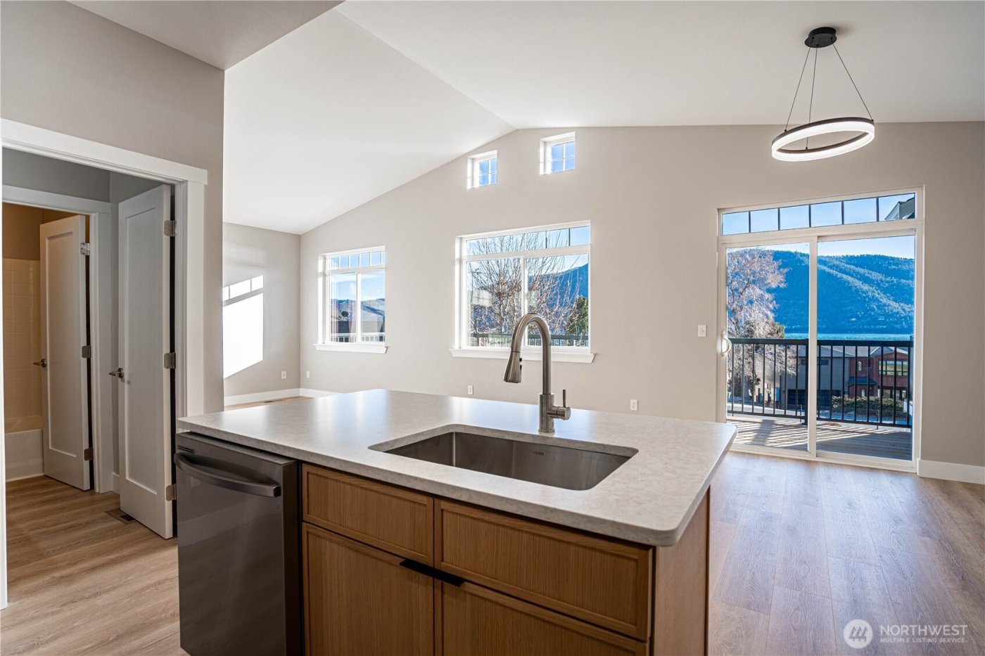 744 Wapato Way ##C, Manson, WA 98831