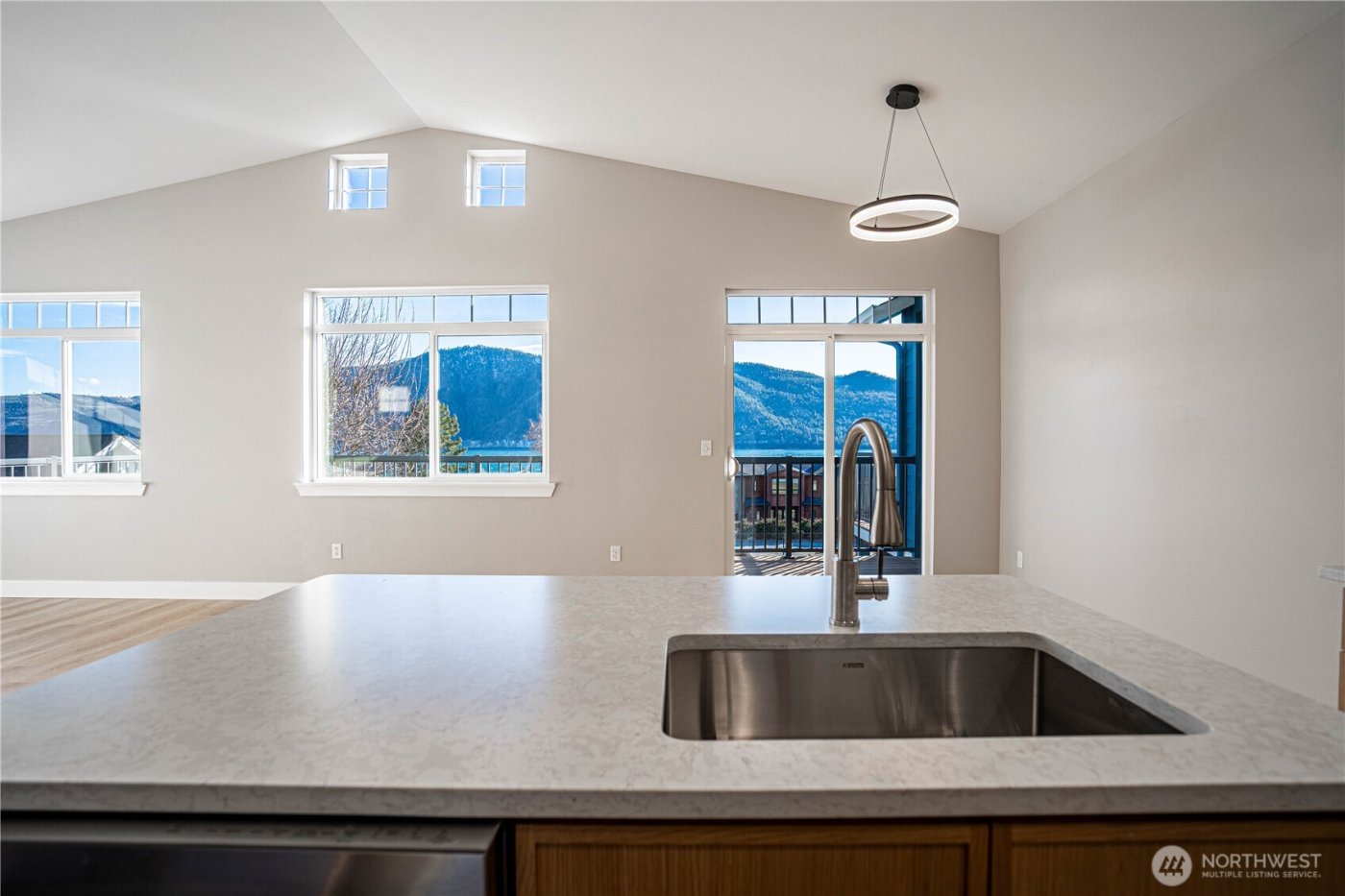 744 Wapato Way ##C, Manson, WA 98831