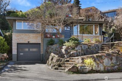 839 W Etruria Street , Seattle, WA 98119