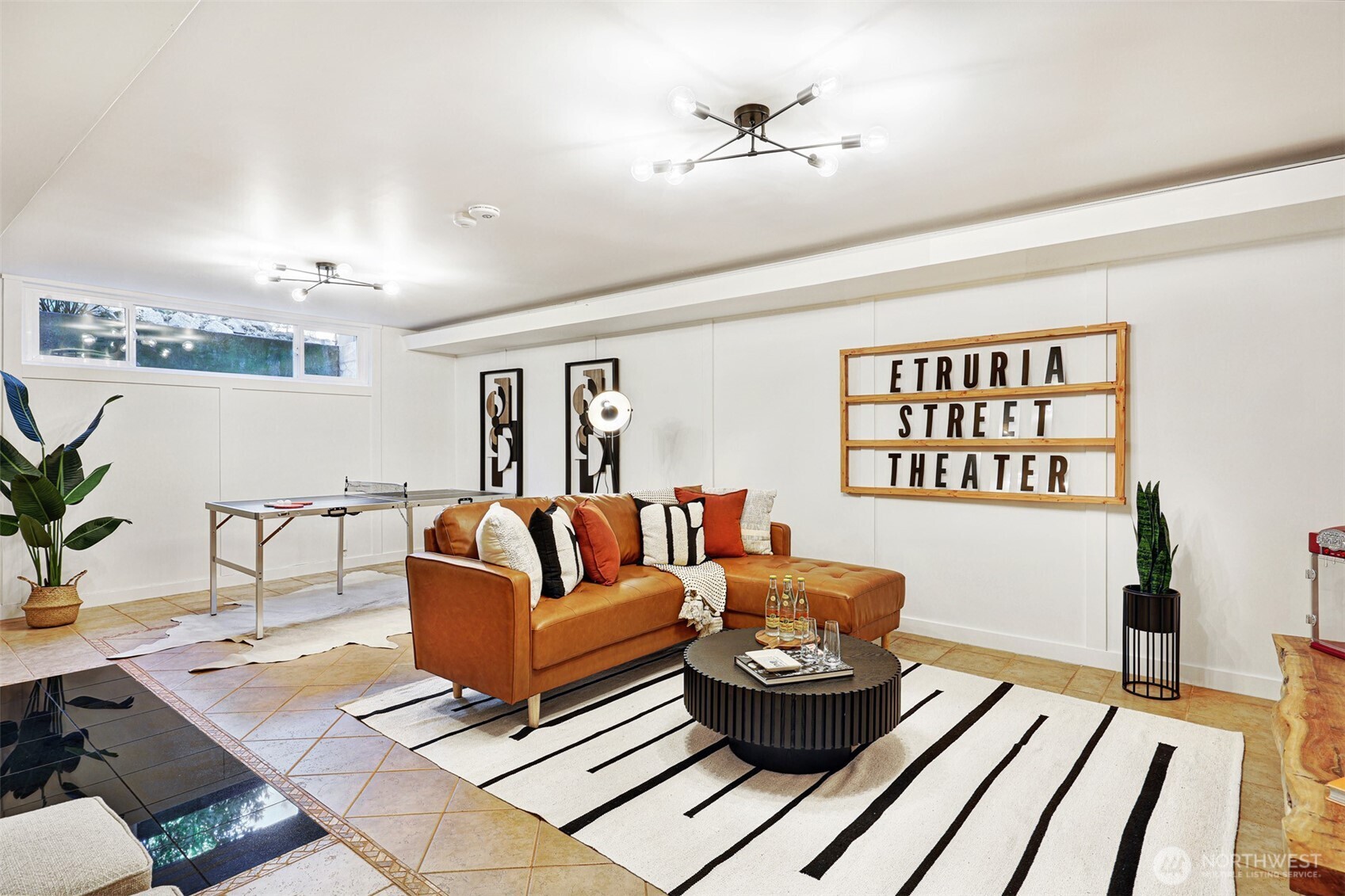 839 W Etruria Street , Seattle, WA 98119