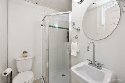 839 W Etruria Street , Seattle, WA 98119 - Photo 32