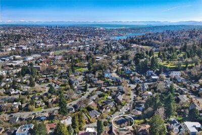 839 W Etruria Street , Seattle, WA 98119 - Photo 38