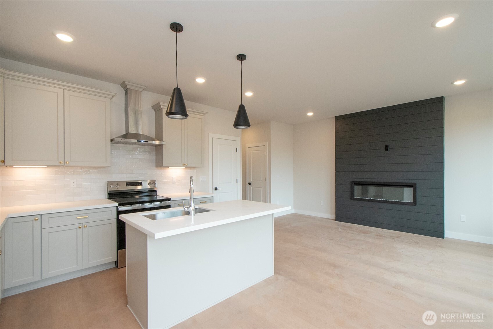 45 Sussex Court #16, Sequim, WA 98382